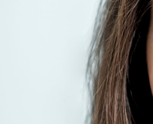 Ringiovanire lo sguardo con il lifting non chirurgico